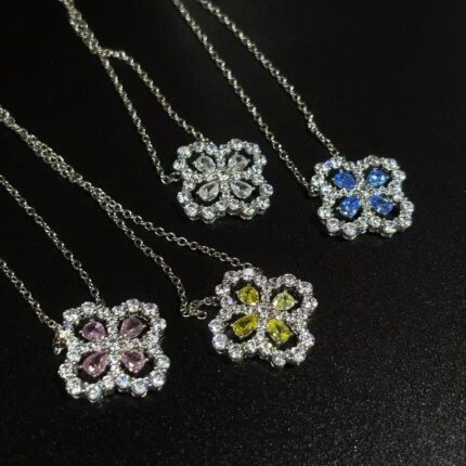 Harry Winston loop necklace（海家四叶草钻石项链）